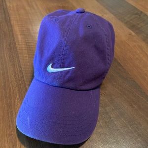 Purple Nike heritage hat
